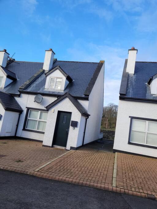 Cottage By The Sea Greencastle Greencastle  Bagian luar foto